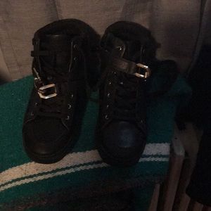 Nice pair of black sneakers